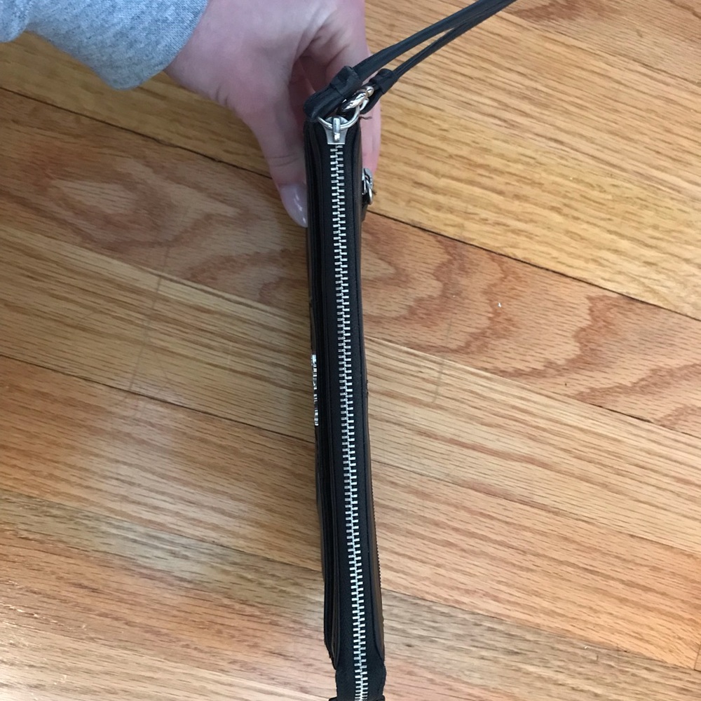 Coach wristlet - Picture 4 of 6